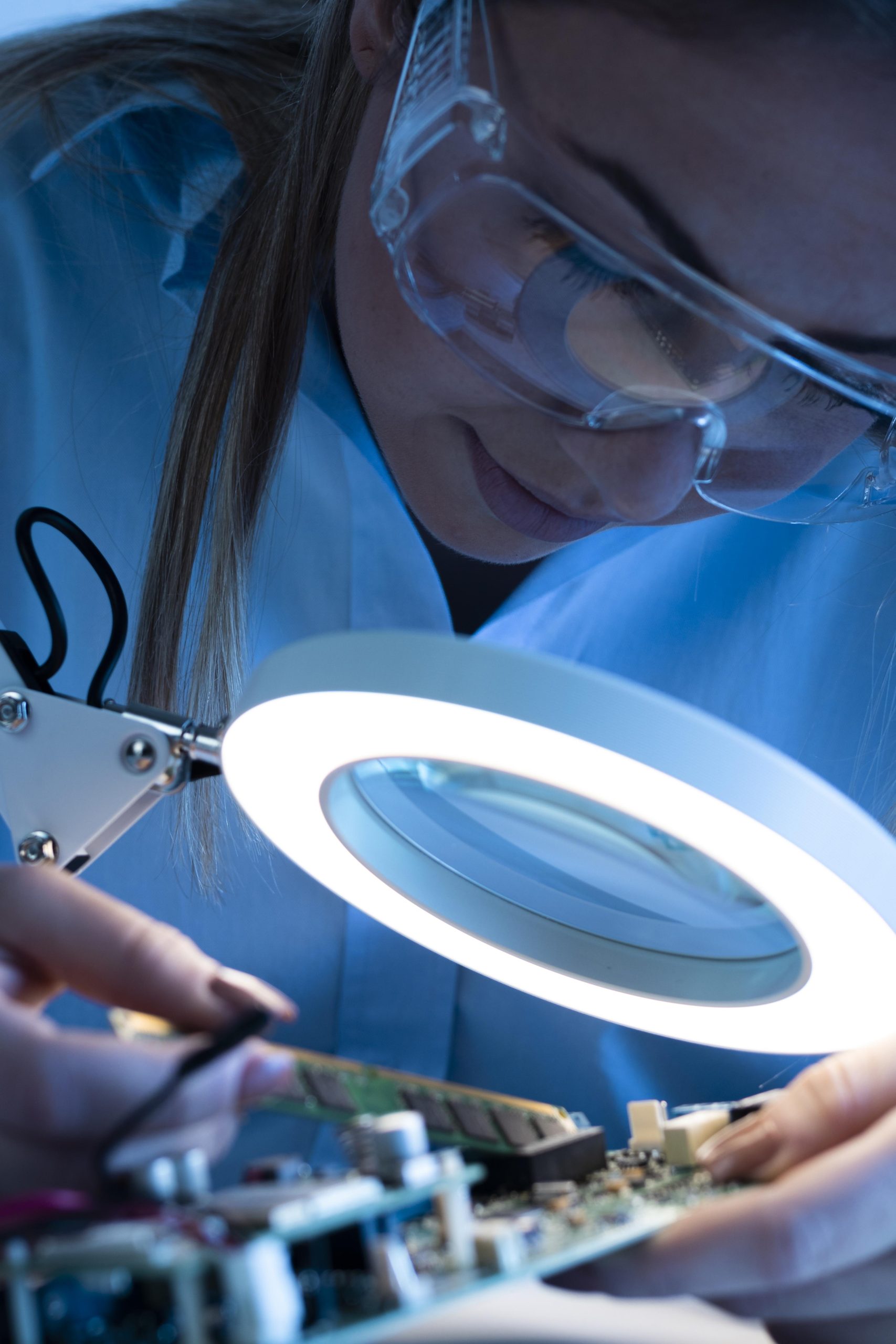 close-up-woman-working-research